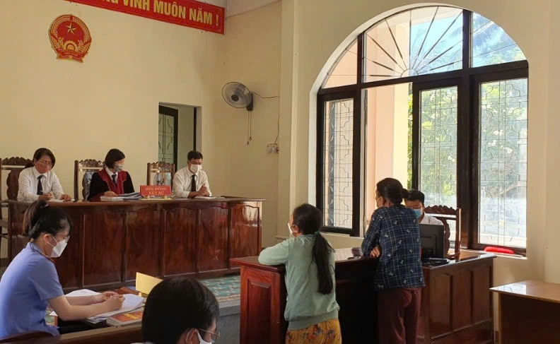 Thủ tục đình chỉ khi người kháng cáo rút đơn kháng cáo trước khi mở phiên tòa theo quy định của Bộ luật Tố tụng dân sự và một số vướng mắc khi áp dụng